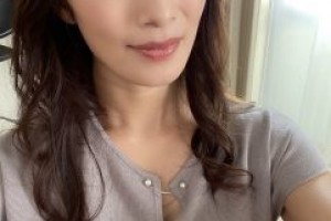 女友生气只是哭不闹[1080p]